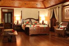 Pacific Resort Aitutaki - Premium Beachfront Bungalow 